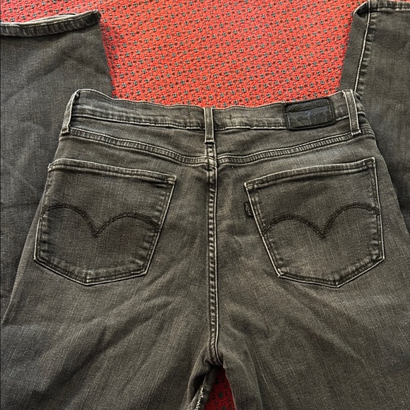 Levi’s 724 High Rise Straight Jeans - Picture 6 of 7